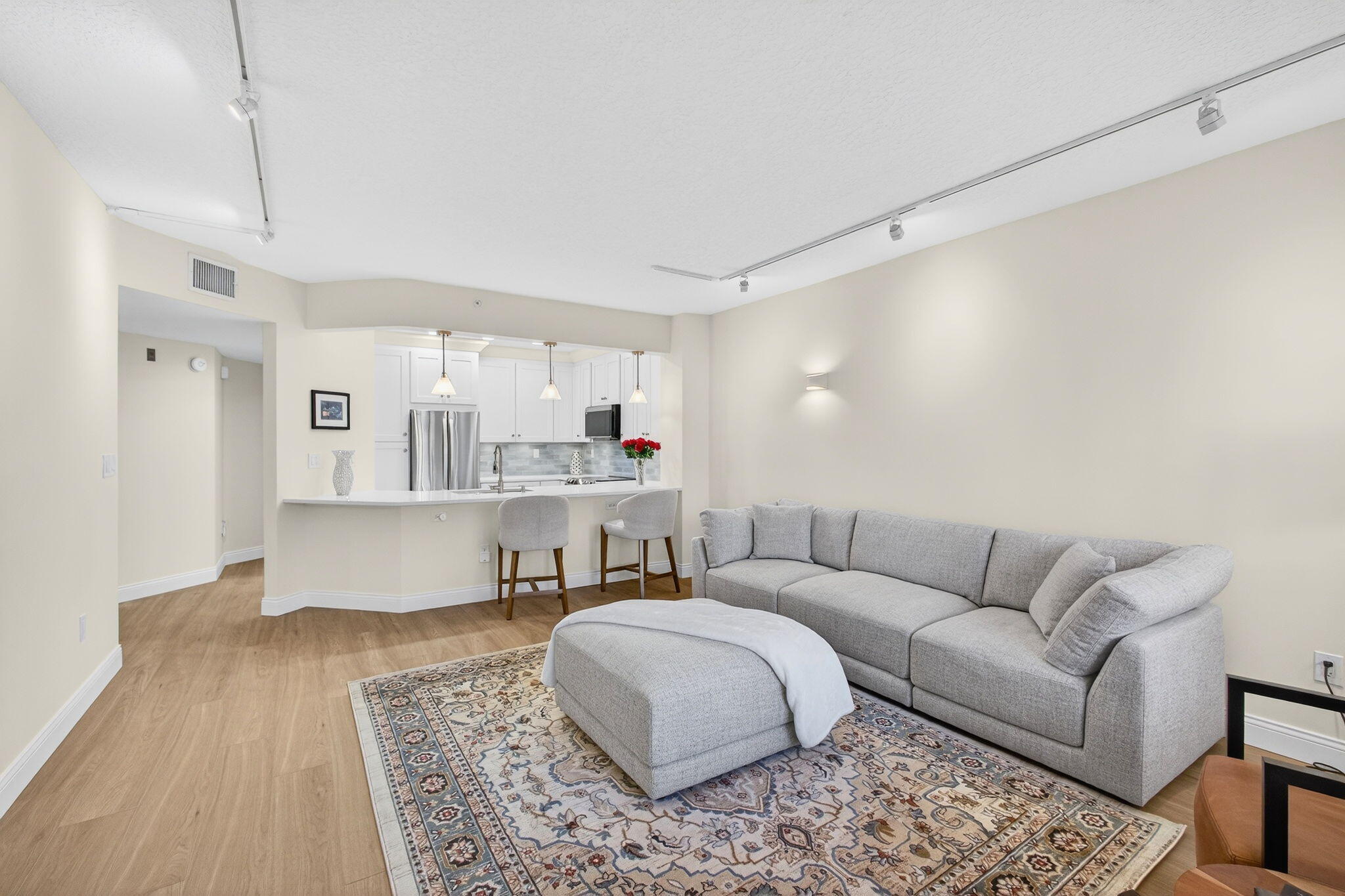 400 Uno Lago Drive 103