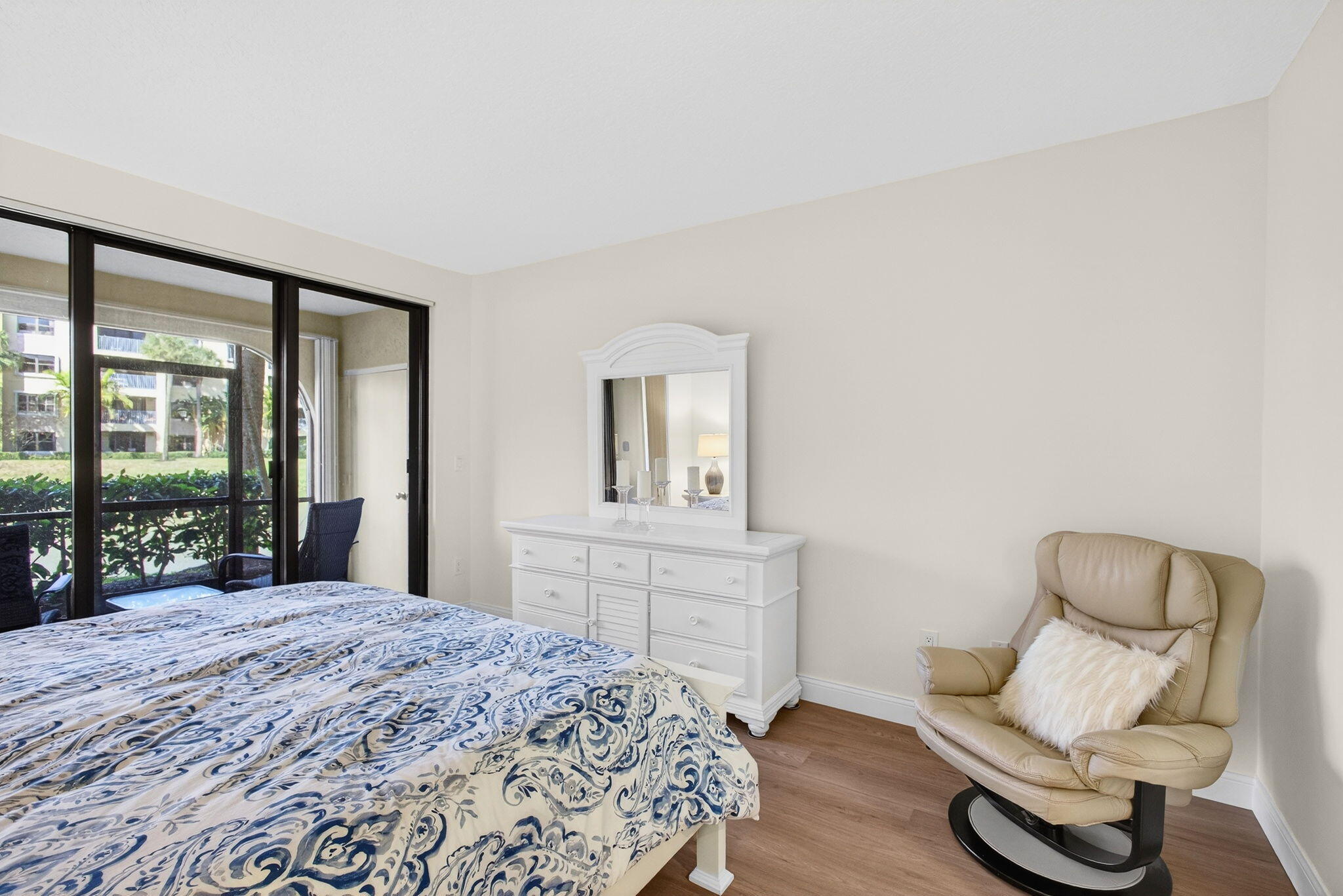 400 Uno Lago Drive 103