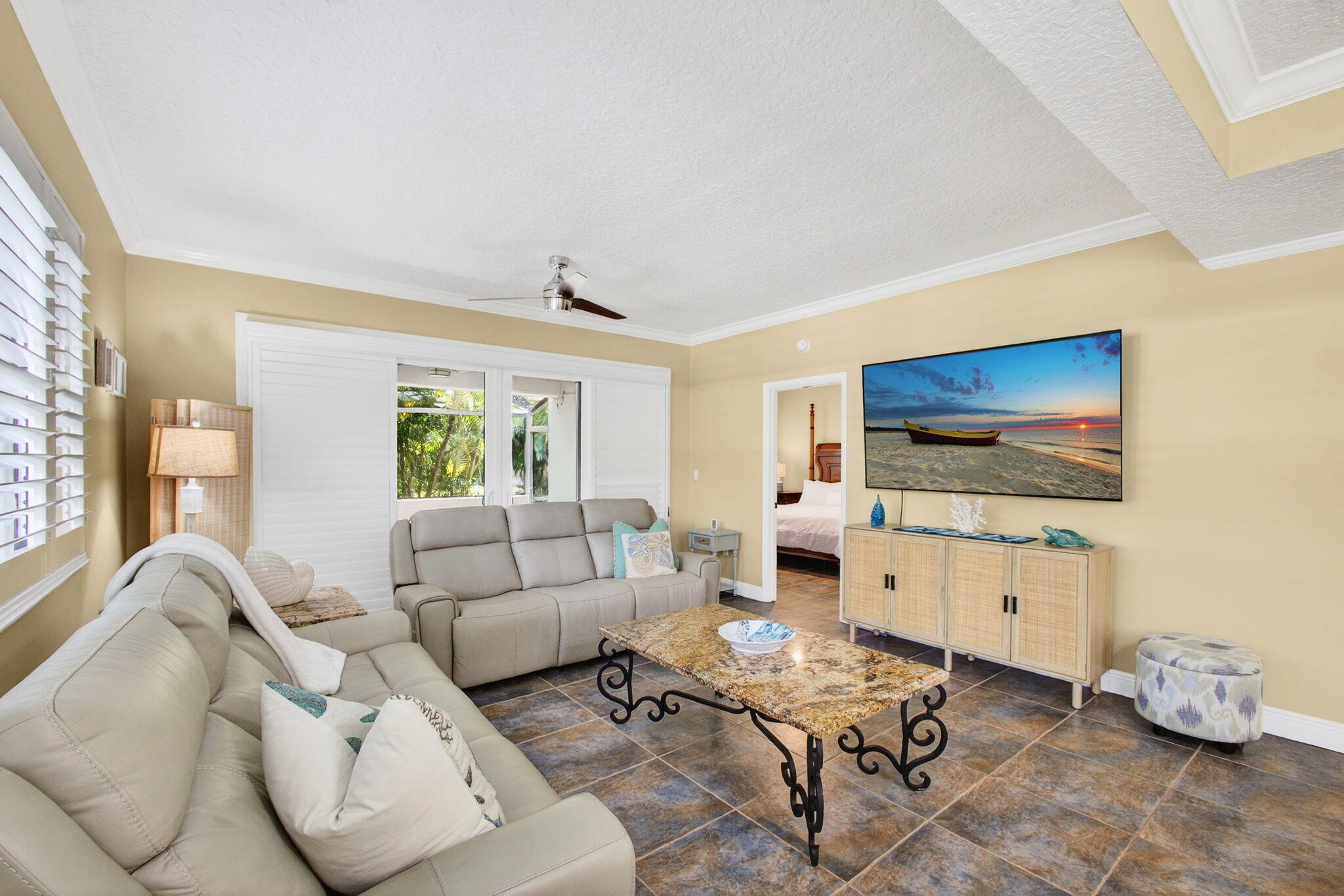 911 Oak Harbour Drive