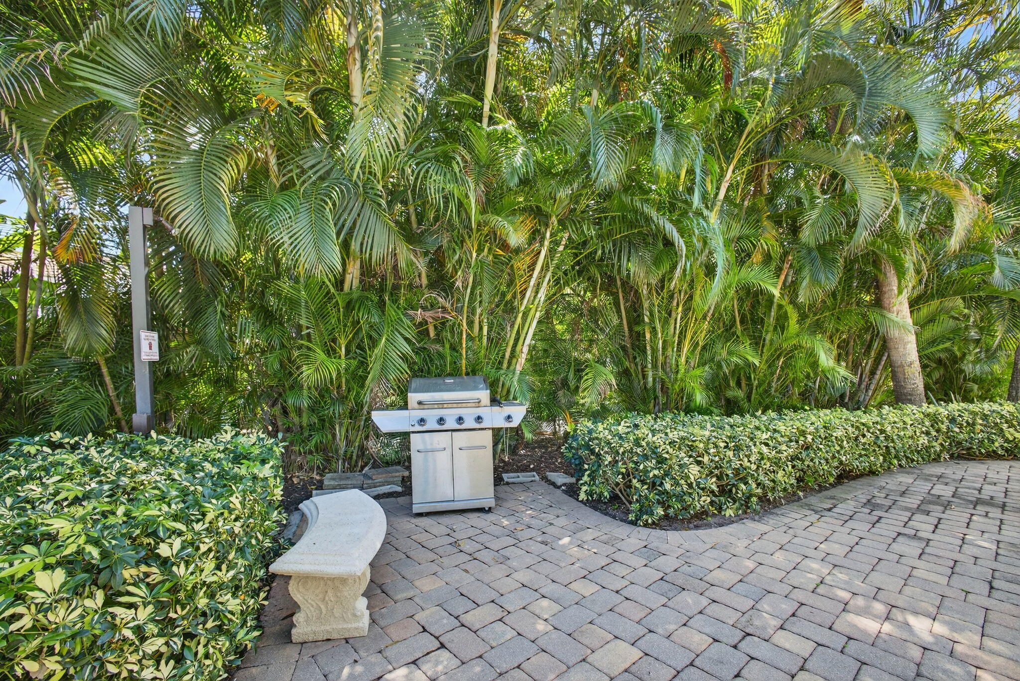 911 Oak Harbour Drive
