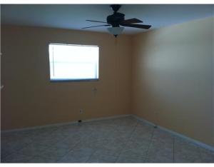 510 Prosperity Farms Road 8B