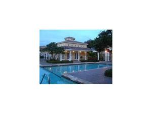 1120 Lake Shore Drive 103