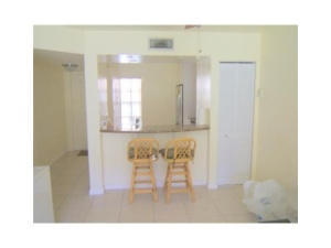 1120 Lake Shore Drive 103