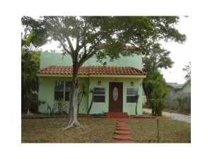 611 Avenida Alegre