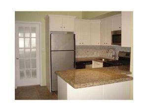 611 Avenida Alegre