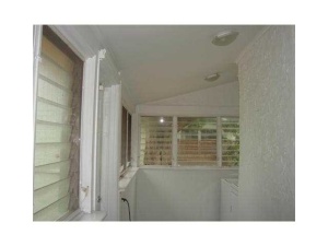 611 Avenida Alegre