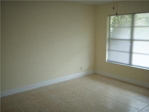 8890 Hobe Ridge