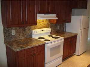 8890 Hobe Ridge