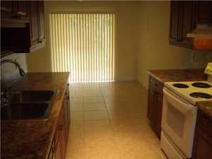 8890 Hobe Ridge
