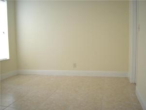 8890 Hobe Ridge