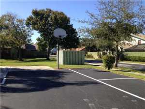 1103 Summerwinds Lane