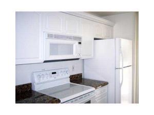 4823 Chancellor Drive 22