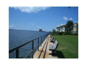 1010 Lake Shore Drive 201