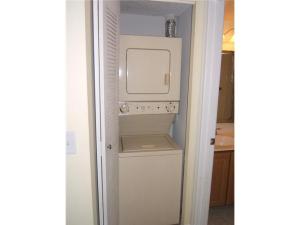 1010 Lake Shore Drive 201