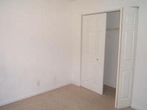 1120 Lake Shore Drive 204