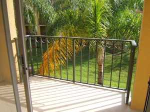 1120 Lake Shore Drive 204