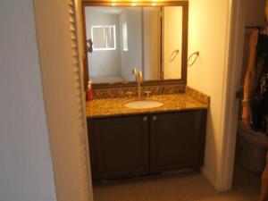 1120 Lake Shore Drive 204