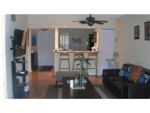 1115 Lake Shore Drive 102