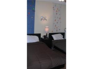 1115 Lake Shore Drive 102