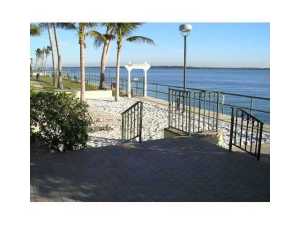 1115 Lake Shore Drive 102
