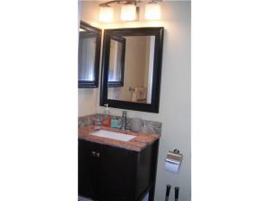 1115 Lake Shore Drive 102
