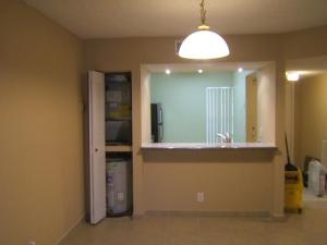 1040 Lake Shore Drive 102