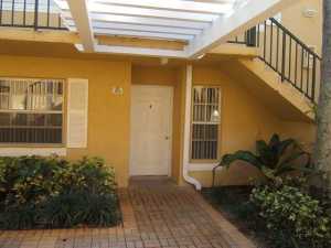 1040 Lake Shore Drive 102
