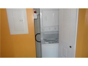 1526 SE Royal Green Circle 204