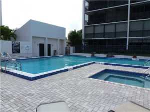 11370 Twelve Oaks Way 118