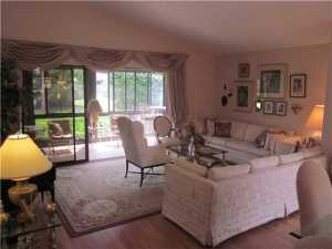 6901 Touchstone Circle