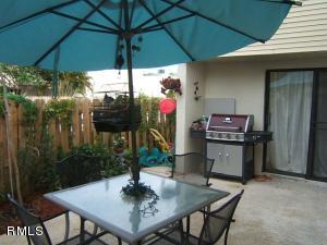 1636 Shaker Circle