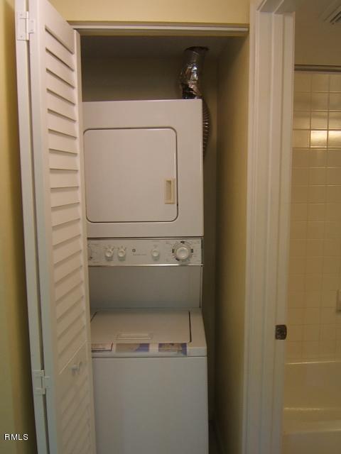 1125 Lake Shore Drive Apt 101