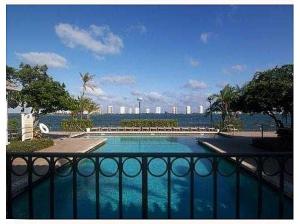 1120 Lake Shore Drive Apt 204