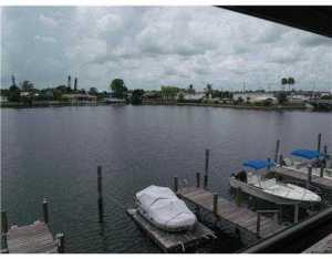 531 W Kalmia Drive Apt 4