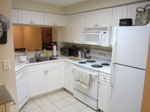 3018 Alcazar Place Unit 203