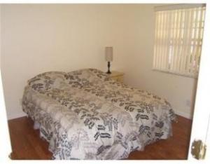 1120 Lake Shore Drive Apt 103