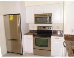 1120 Lake Shore Drive Apt 103