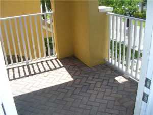 127 Seagrape Drive Apt 204