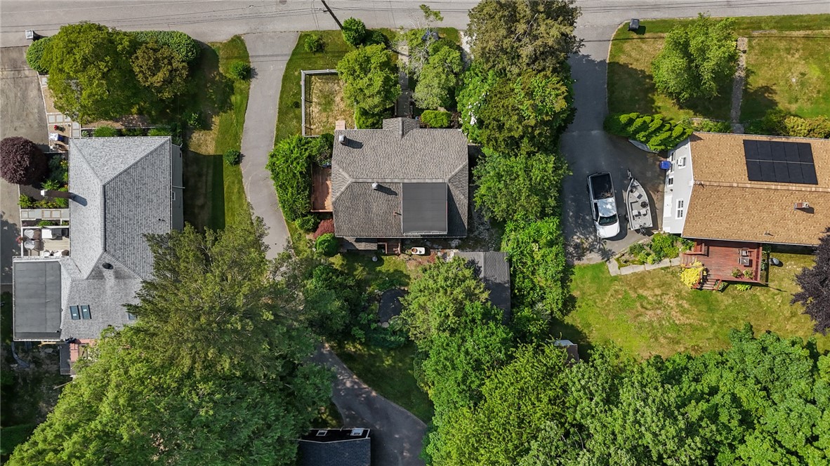 16 Laurel Lane