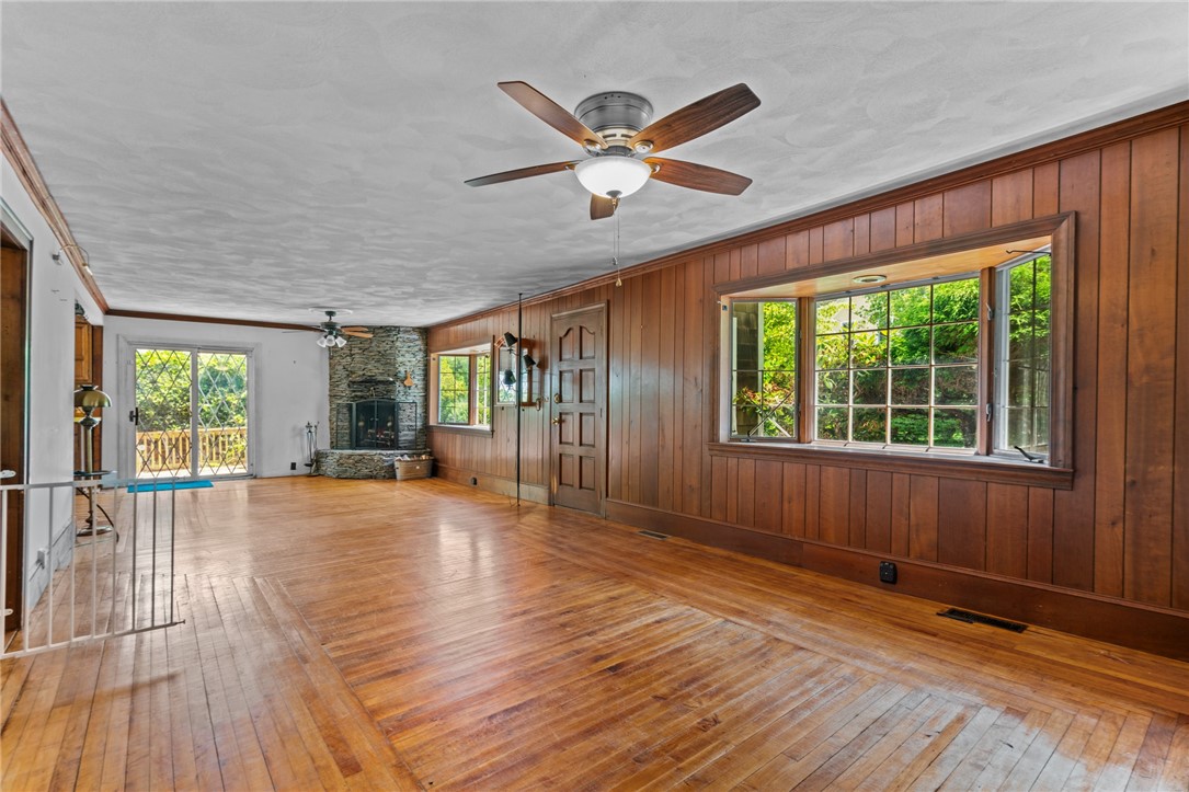 16 Laurel Lane