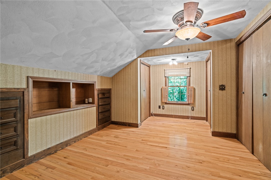16 Laurel Lane