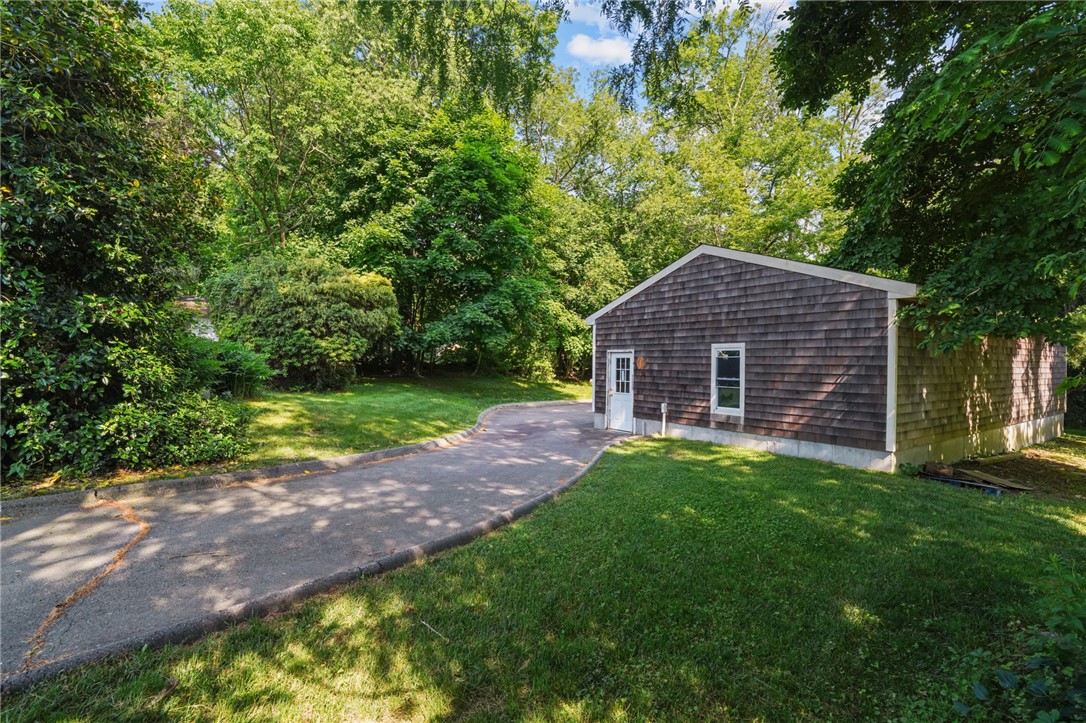 16 Laurel Lane
