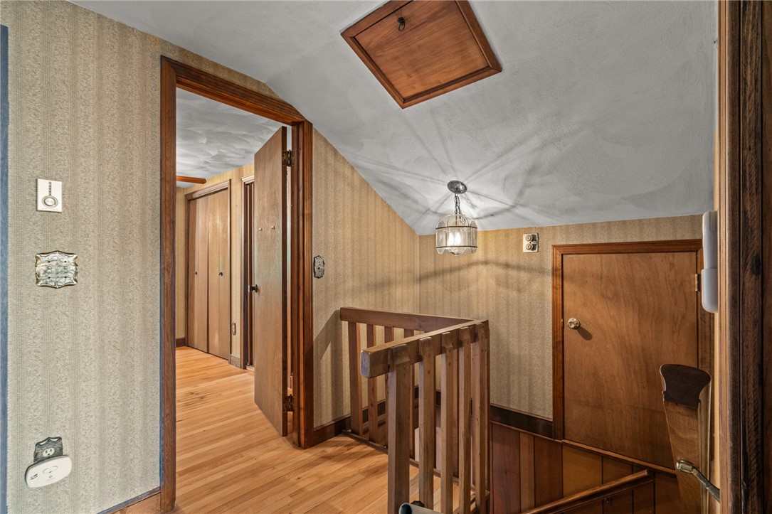 16 Laurel Lane