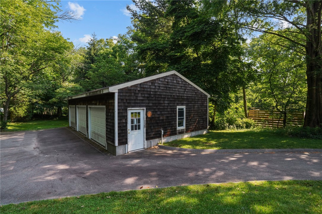16 Laurel Lane