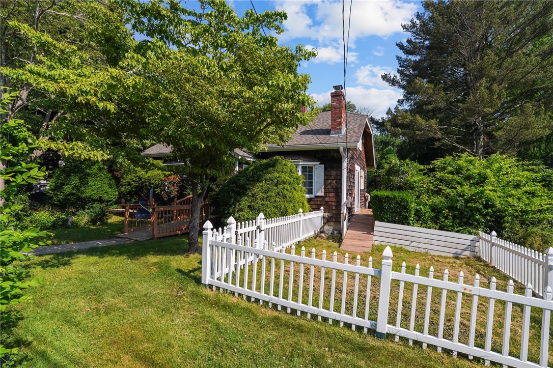 16 Laurel Lane