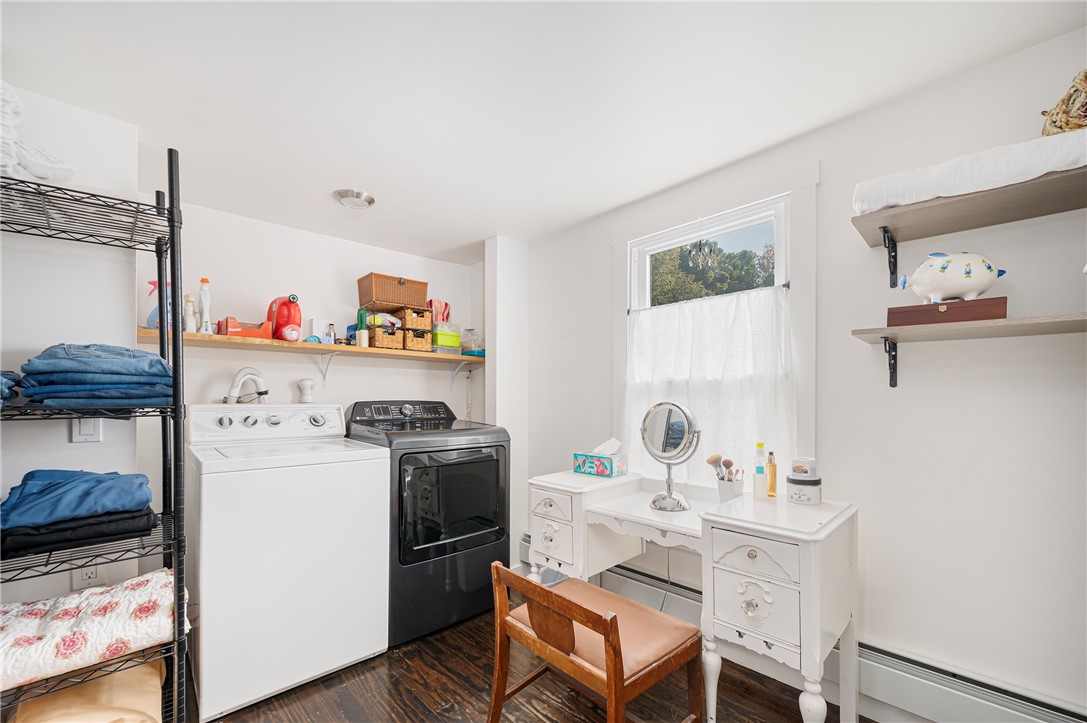 21 Avenue A