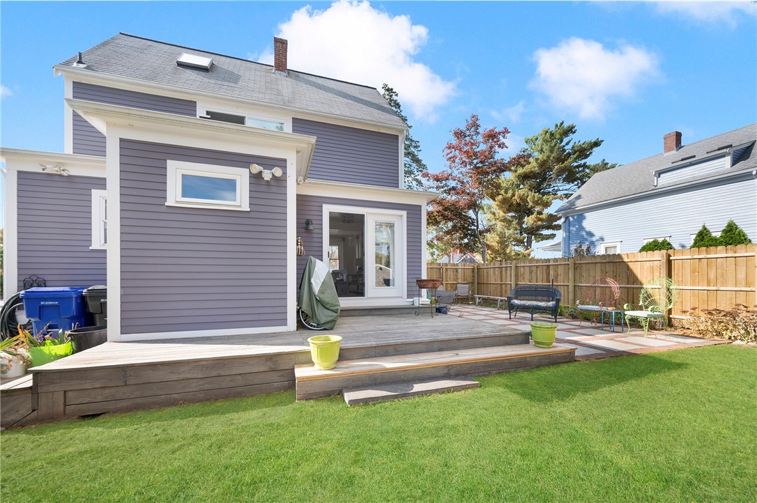 21 Avenue A