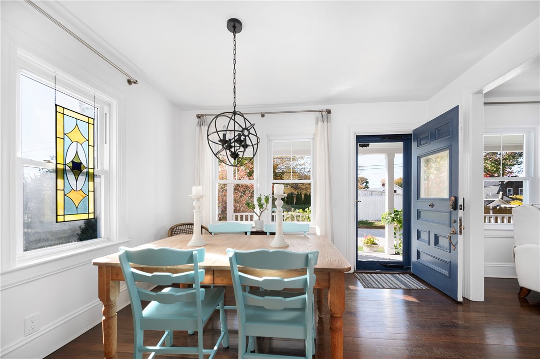 21 Avenue A