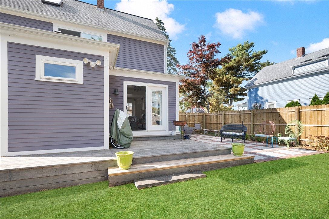 21 Avenue A