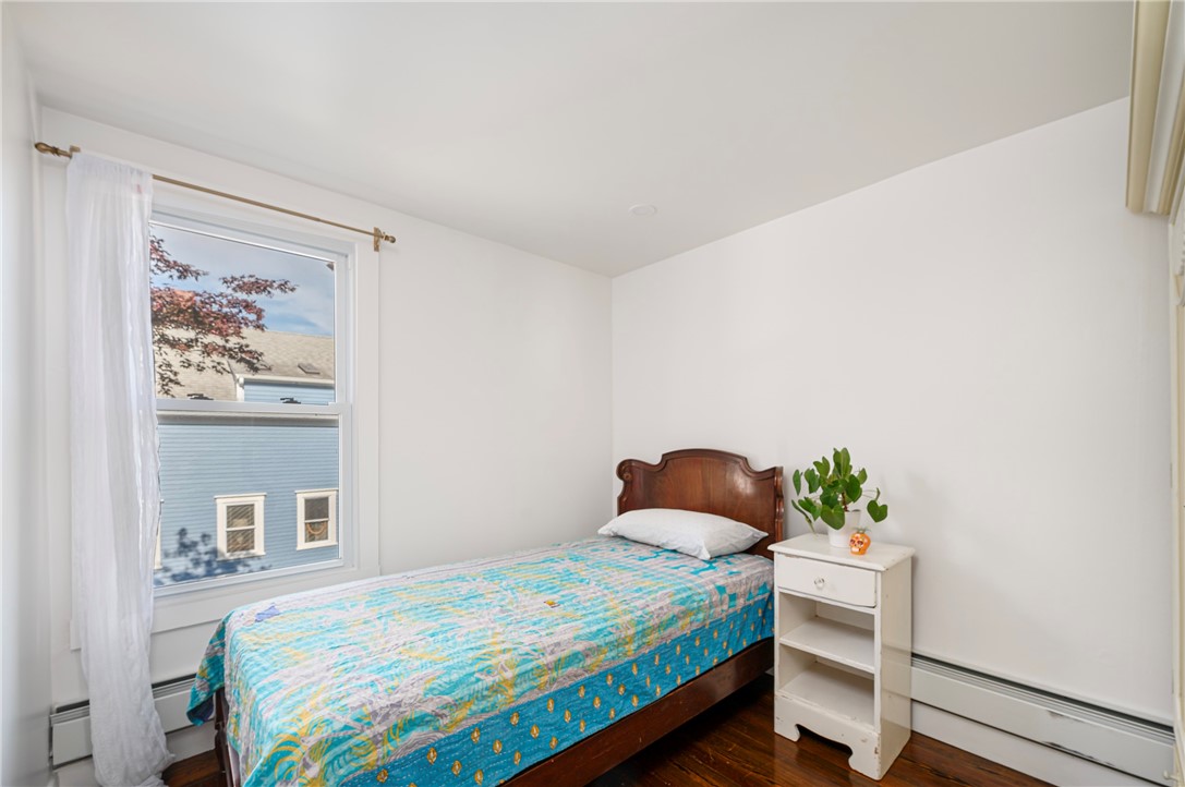 21 Avenue A